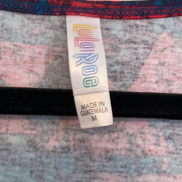 Lularoe Classic Tee M NWT - Picture 4 of 5